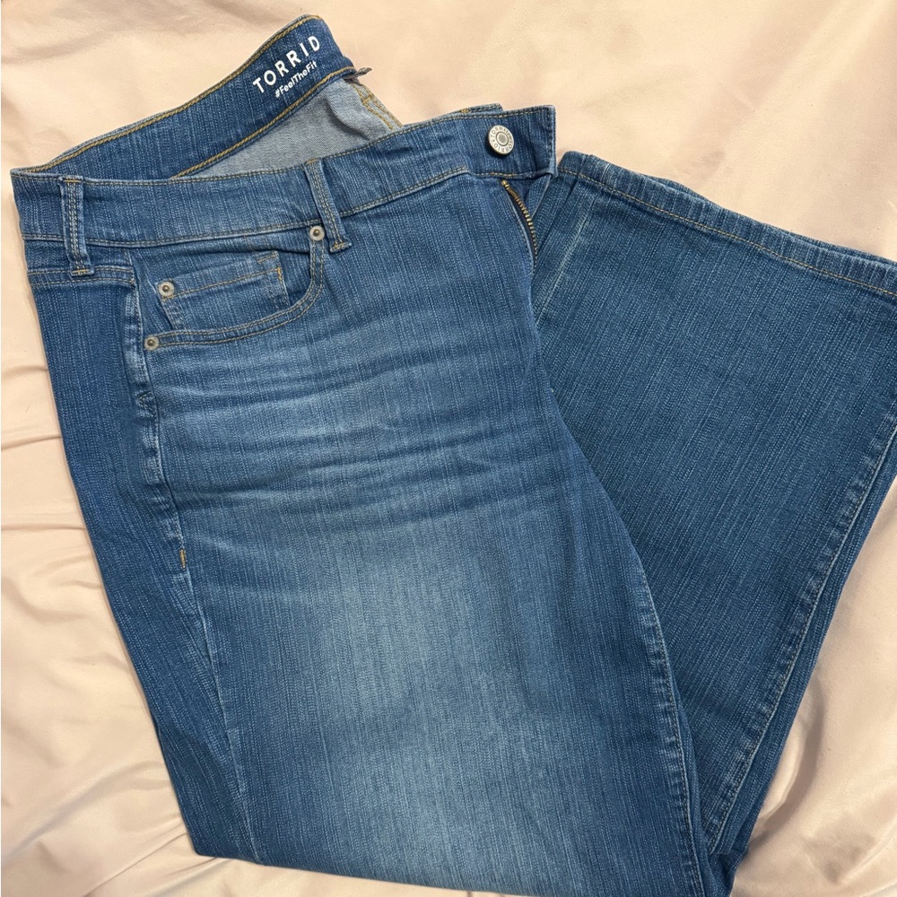 Torrid Women's Blue wide Leg Jeans